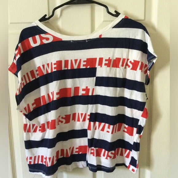 Truly Madly Deeply cap sleeve graphic tee - Picture 1 of 4